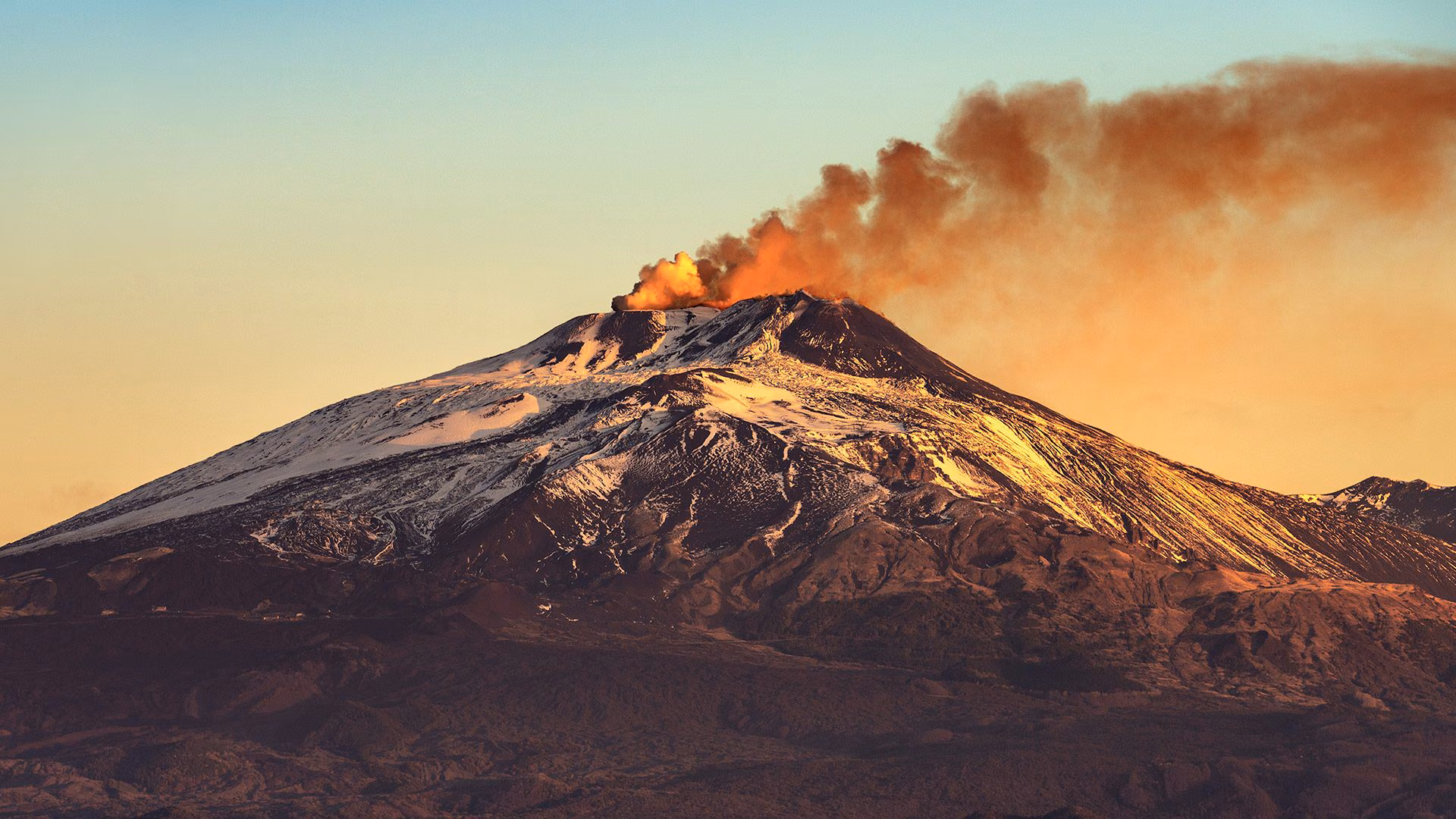 Etna L'Etna: il vulcano piu' attivo d'Europa - Prodotti Siciliani